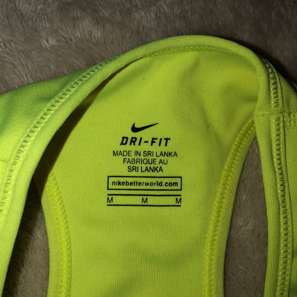Nike dri-fit women’s sports bra size medium - Picture 3 of 3